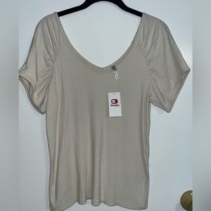 Large BKE Buckle Oatmeal V Neck Shirt